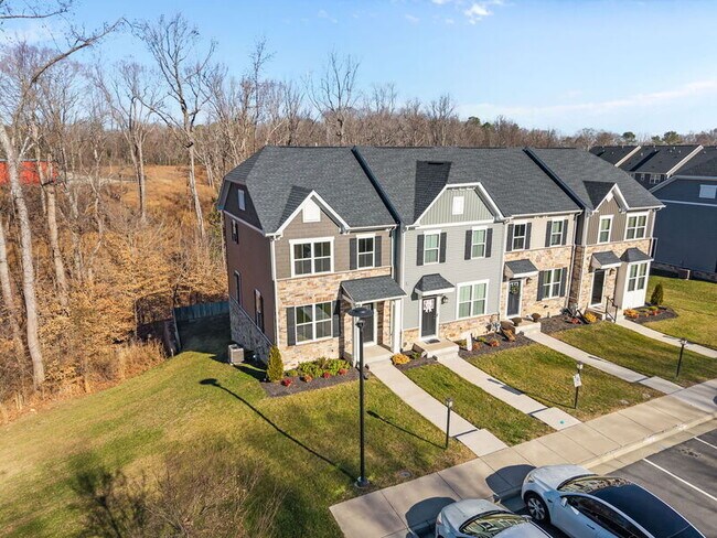 Foto del edificio - 4000 Grove Point Dr