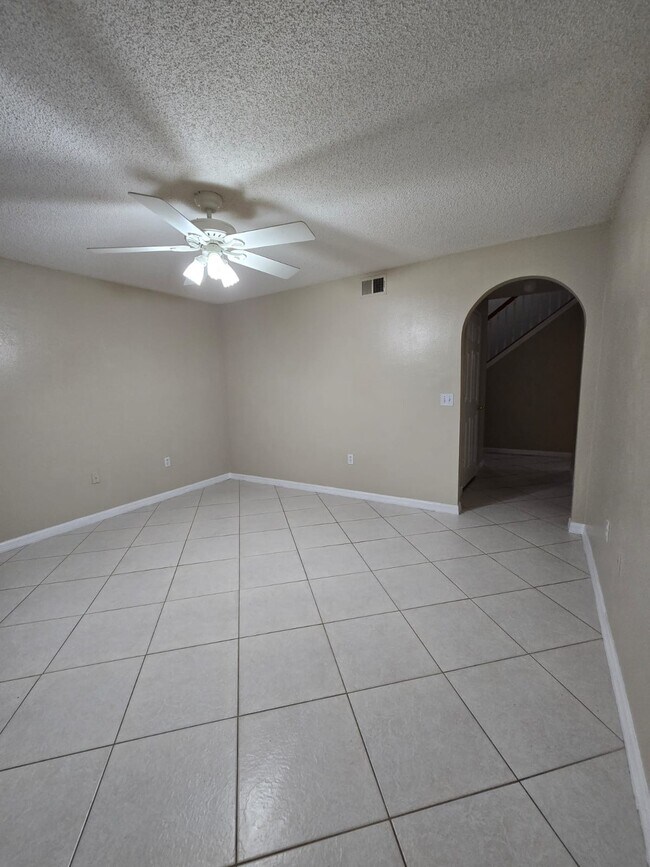 Foto del edificio - 12473 Woodbury Cove Dr