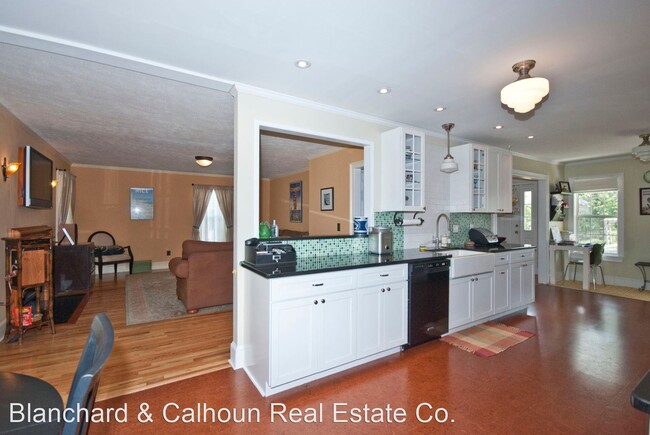 Building Photo - 3 br, 2.5 bath House - 635 Lake Santee Dr
