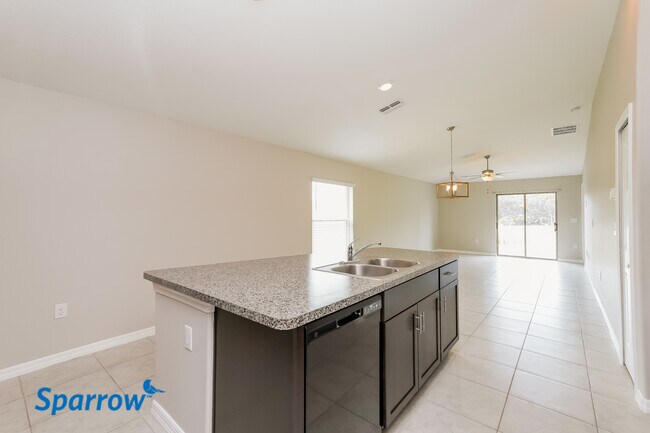 Building Photo - 12134 Miracle Mile Drive