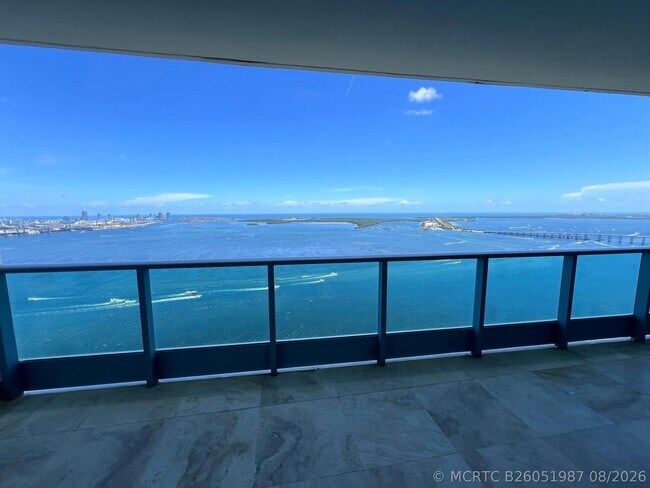 Building Photo - 1331 Brickell Bay Dr