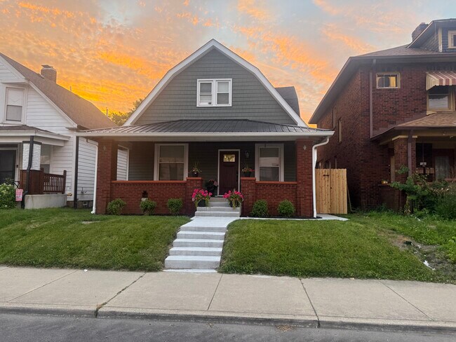 Foto del edificio - 1351 S East St