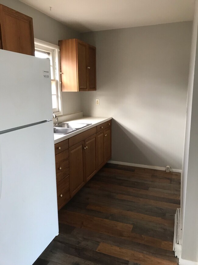 Foto del edificio - 29 Meadow Ln