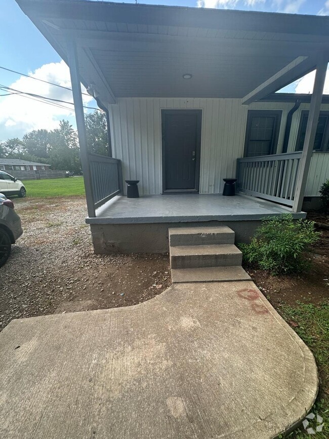 Building Photo - 104 Dukeland Dr