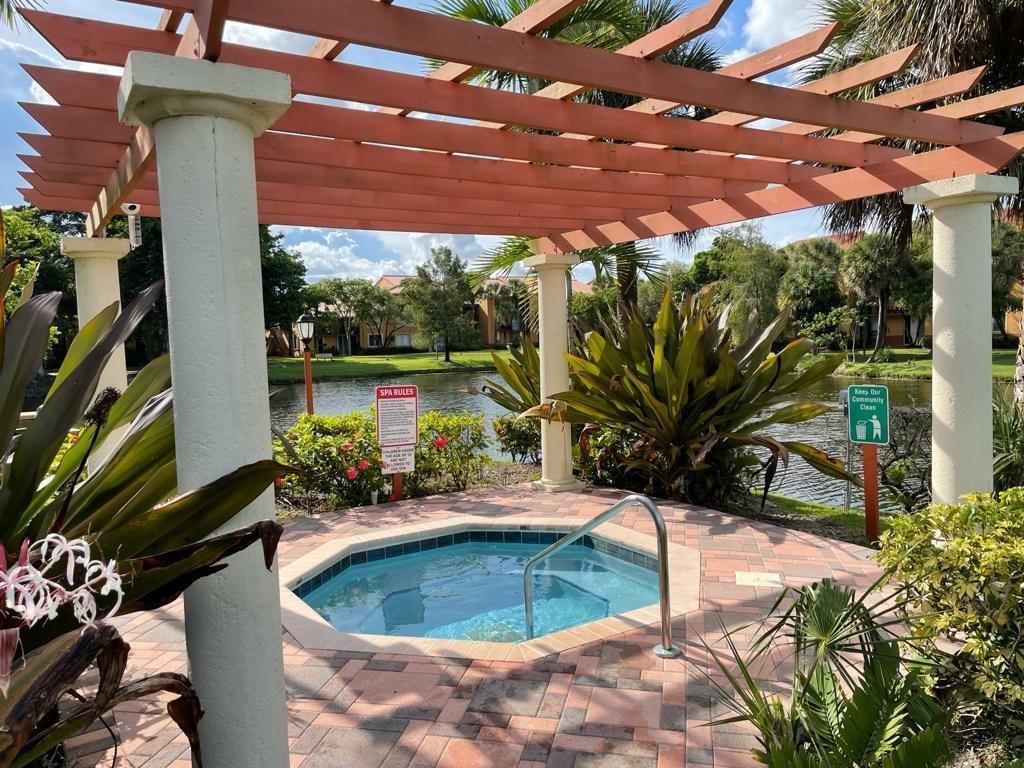 Foto principal - 10773 CLEARY Blvd