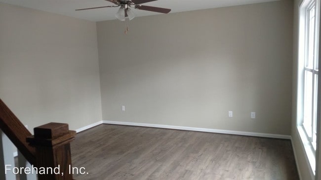 Building Photo - 3 br, 2 bath House - 1202 Wood Rd -B