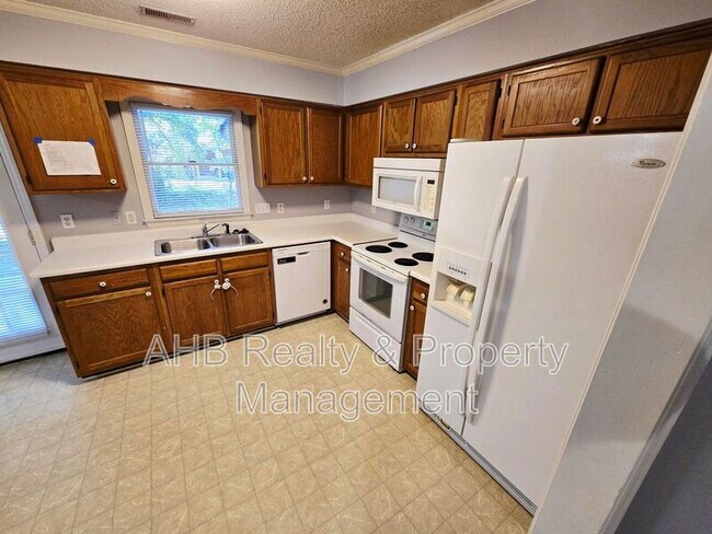 Foto del edificio - 115 Dawn Ct