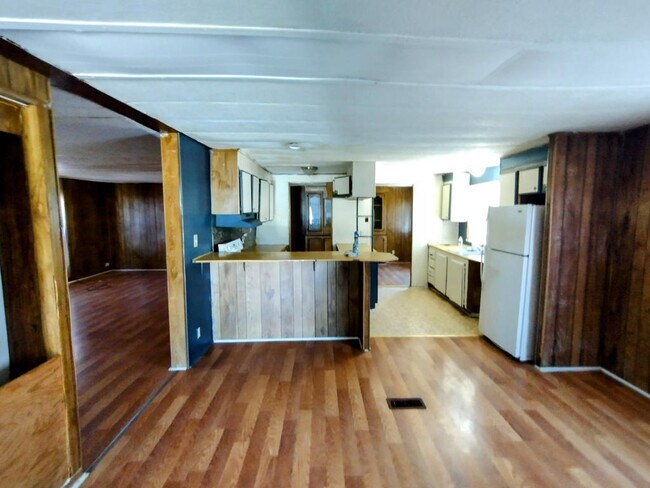 Foto del edificio - 100 Private Rd 3376G