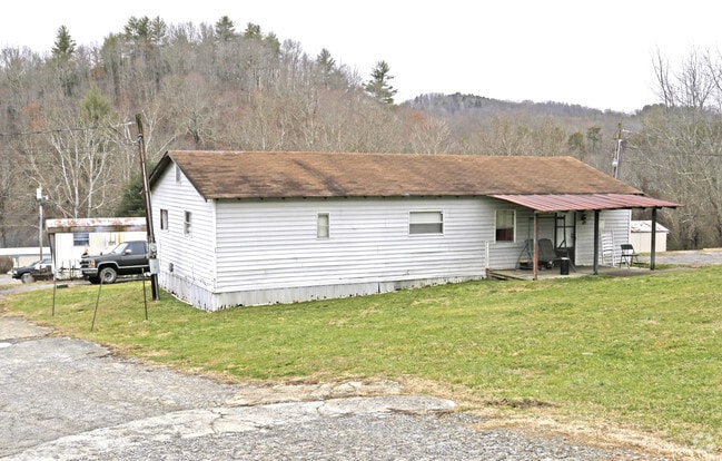 Building Photo - 1680 Paperville Rd