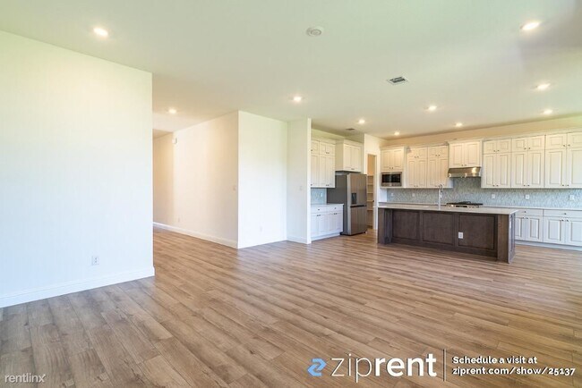 Building Photo - 4 br, 3.5 bath House - 4907 Avon Ridge Way...