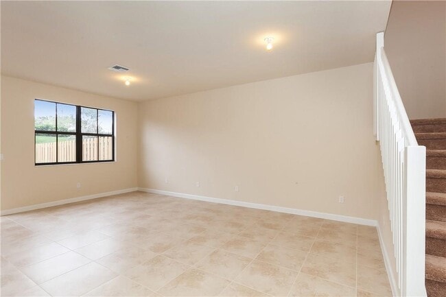 Building Photo - 9590 Town Parc Cir S
