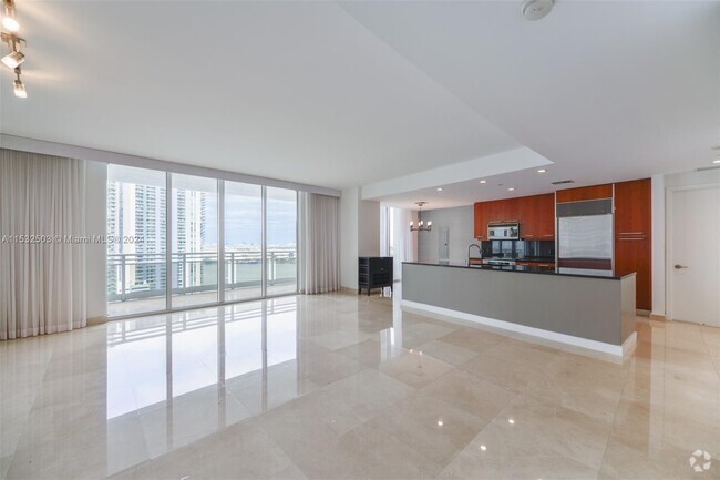 Building Photo - 901 Brickell Key