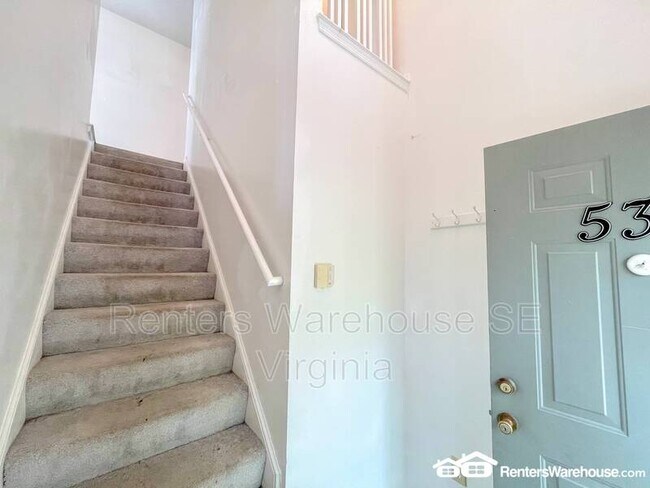 Building Photo - 537 Seahorse Run