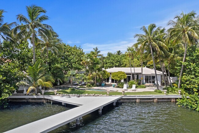 Foto del edificio - 7500 S Flagler Dr