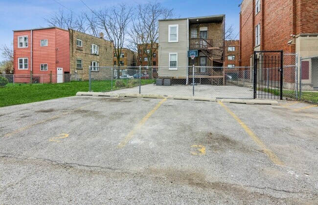 Foto del edificio - 7839 South Ellis Avenue, Unit 1