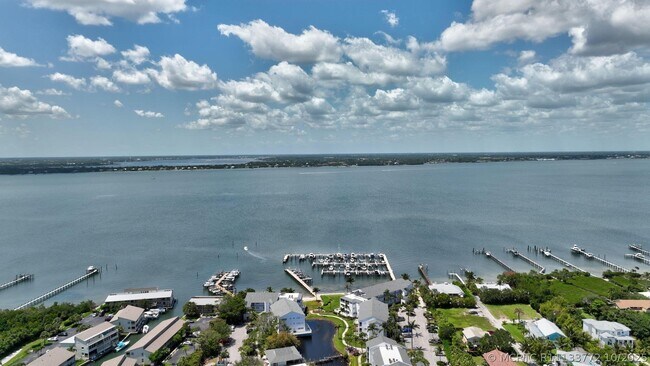 Foto del edificio - 1555 NE Ocean Blvd