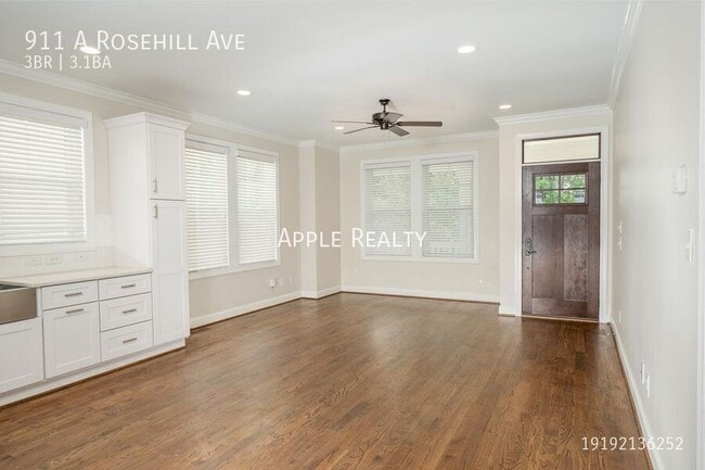 Foto del edificio - 911 Rosehill Ave