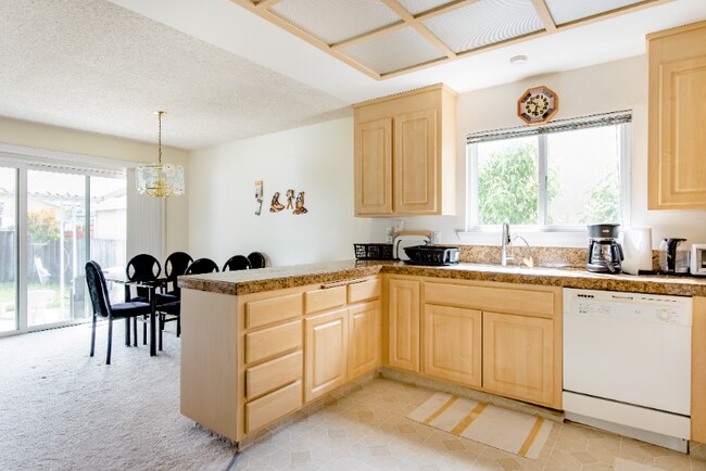 Foto del edificio - 1798 Morrill Ave