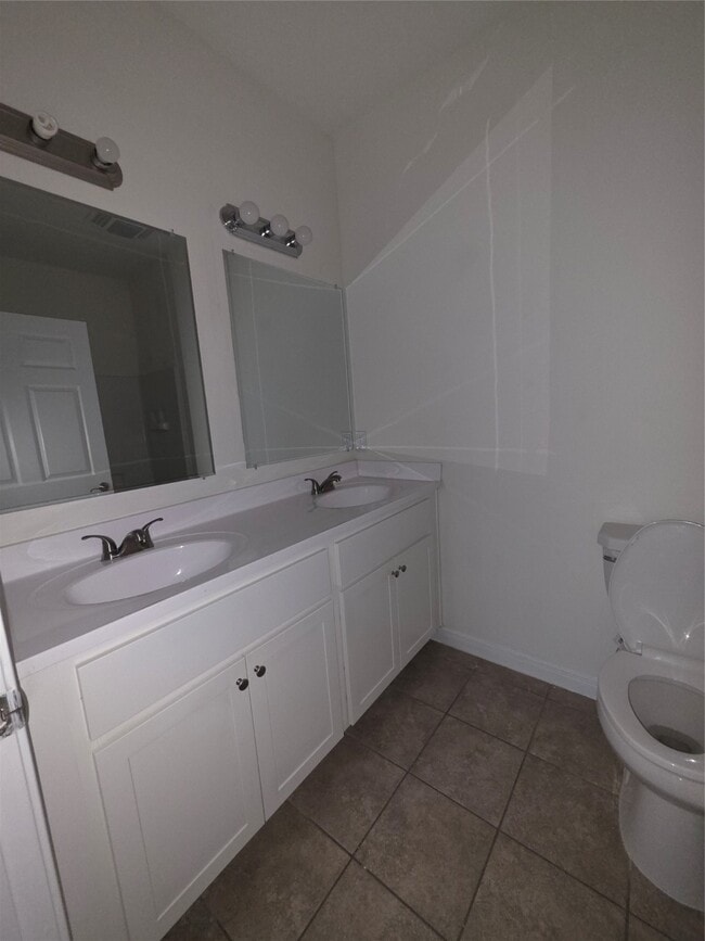 Building Photo - 8810 Bent Oak Ln