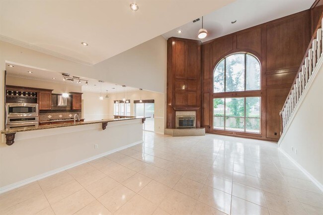 Building Photo - 8311 Sports Haven Dr
