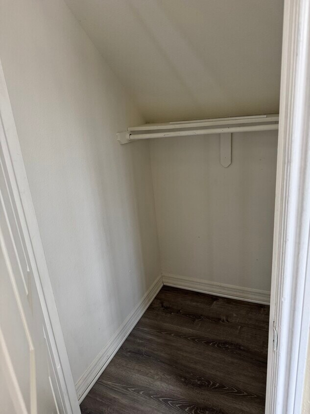 Foto del edificio - 1512 E 107th St