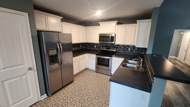 Foto del edificio - 1510 Grassypointe Ct