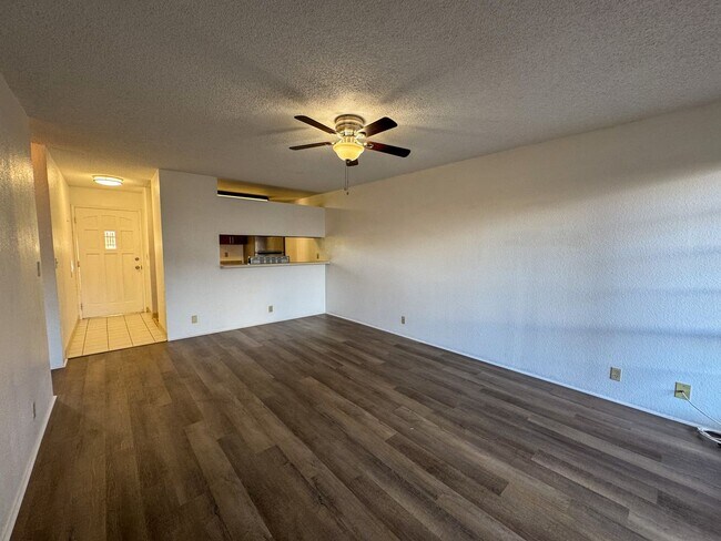 Foto del edificio - Available Now. 2BD/2BA/1PKG townhome at Vi...