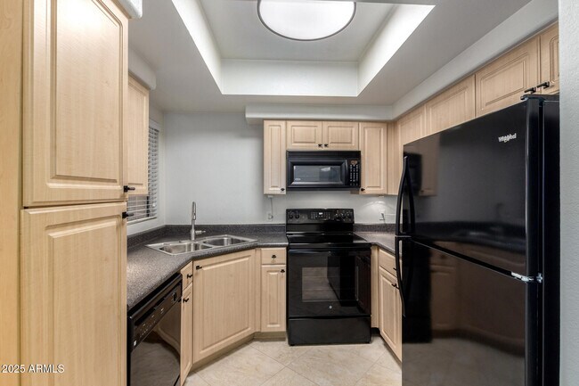 Foto del edificio - 7008 E Gold Dust Ave