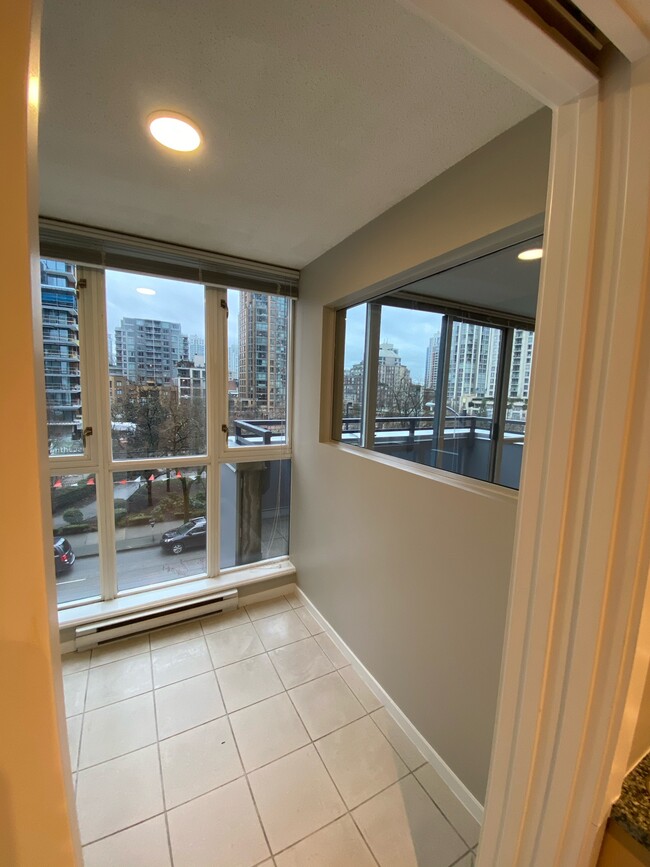 Photo du bâtiment - 1155 Seymour St