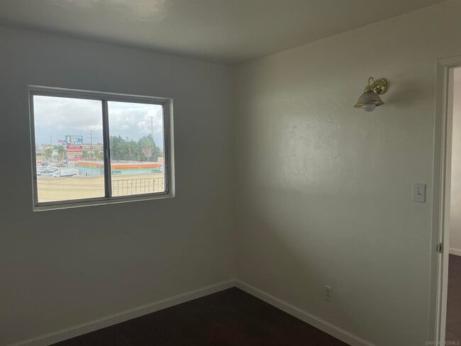 Building Photo - 913 Highland Ave