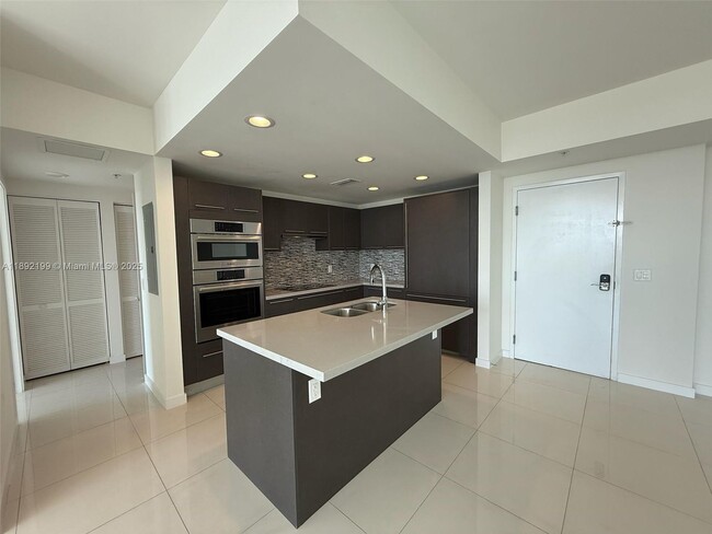 Building Photo - 7825 NW 107th Ave