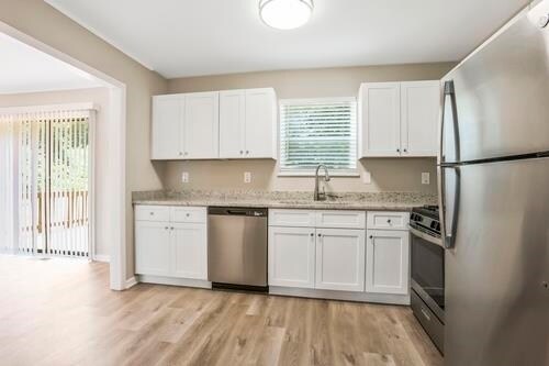 Building Photo - 2898 Hyde Park Dr
