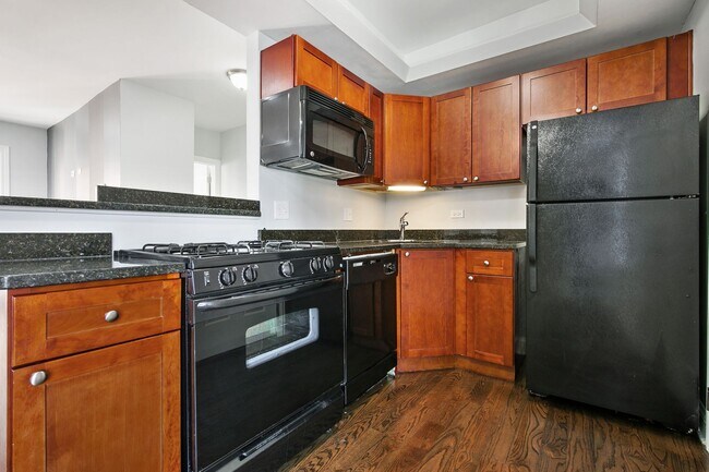 Foto del edificio - 7720 N Ashland Ave