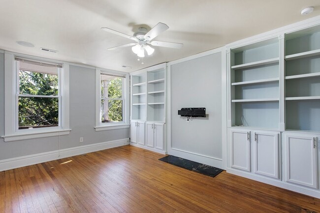 Building Photo - 507 N 32nd St