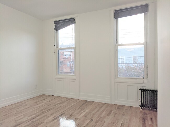 Foto del edificio - 68-11 62nd St