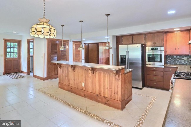 Foto del edificio - 439 Millstone River Rd