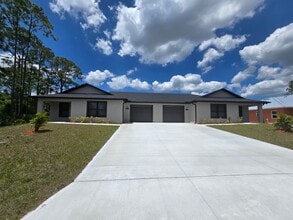 Building Photo - 1659 Javier St
