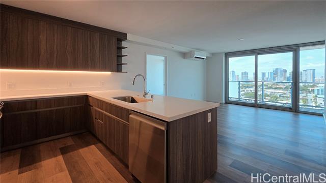 Foto del edificio - 1515 Liona St