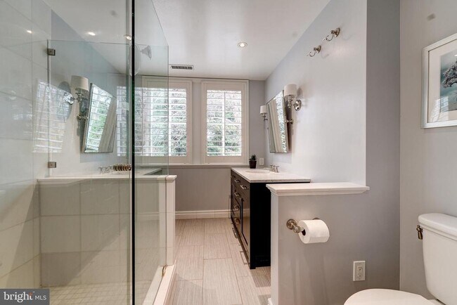Foto del edificio - 1237 29th St NW