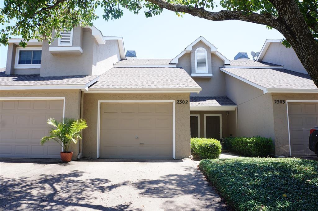 Foto principal - 8400 Hickory St