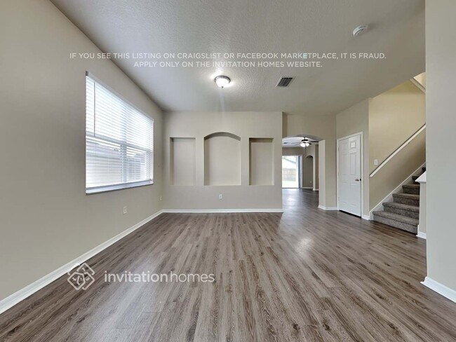 Foto del edificio - 4626 Carroway Dr