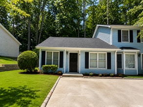 Building Photo - 1220 Oakplace Dr SW