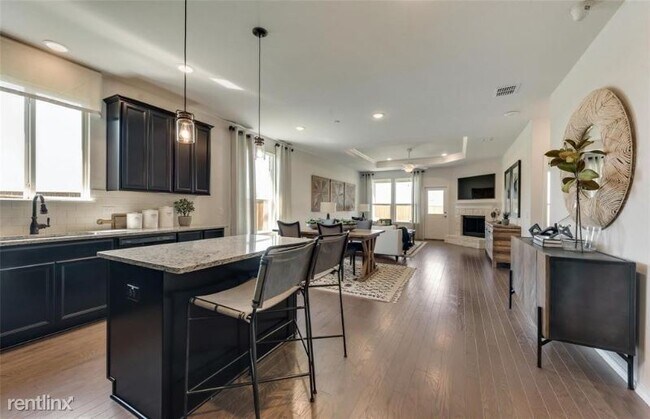 Building Photo - 4 br, 2 bath House - 5805 FANTAIL DR
