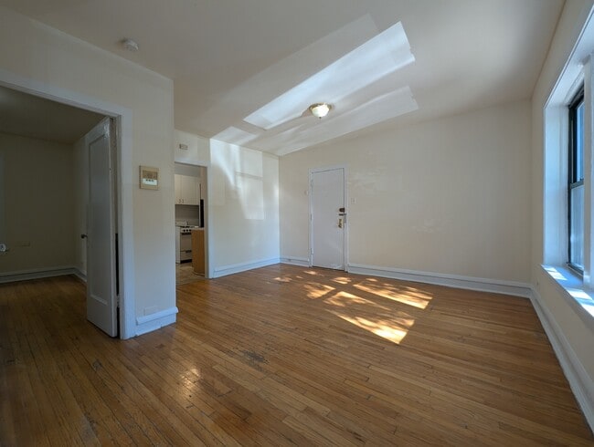Foto del edificio - 2706 N Spaulding Ave