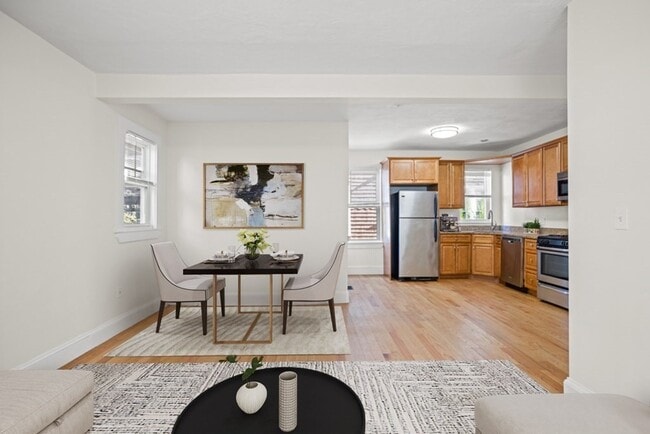 Building Photo - 37 Sudan St