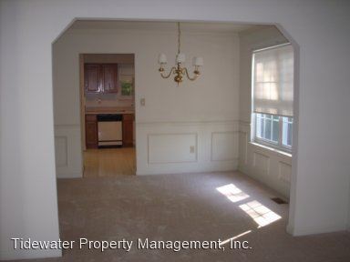 Foto del edificio - 4 br, 2.5 bath House - 1819 Hillburne Way