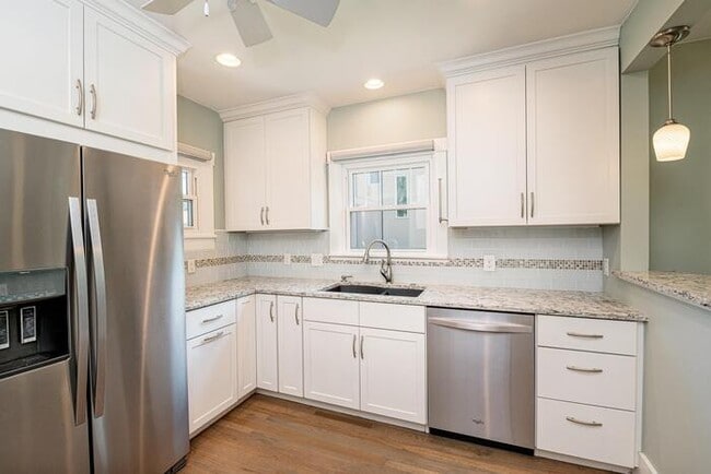 Building Photo - 3738 Zenobia St