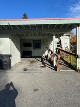 Building Photo - 701 W 19th Ave