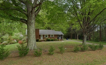 Building Photo - 3860 Shattalon Dr