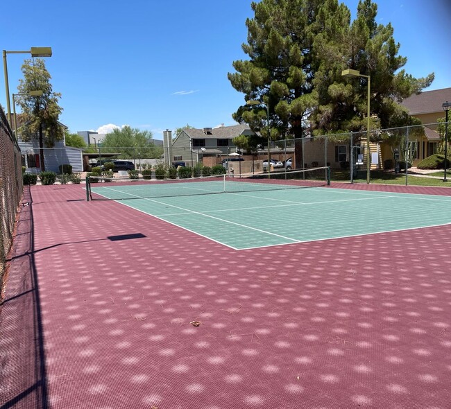 Foto del edificio - Amazing 2 Bed / 2.5 Bath Townhouse in Phoe...